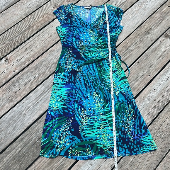 Evan-Picone wrap-style ruched stretch dress 6-8 - Picture 10 of 10